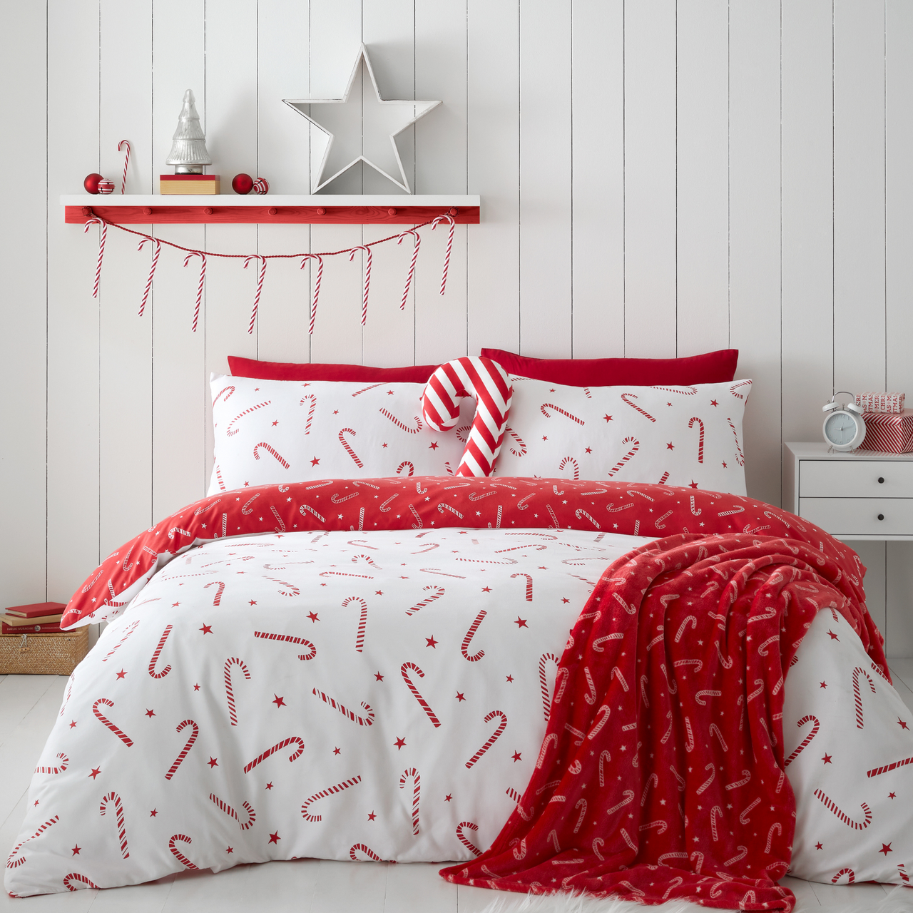 Catherine Lansfield Reversible Christmas Candy Cane Duvet Cover Set