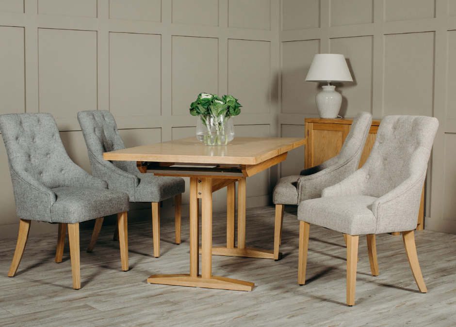 Renata Dining Table 1400-1800mm Extending Oak